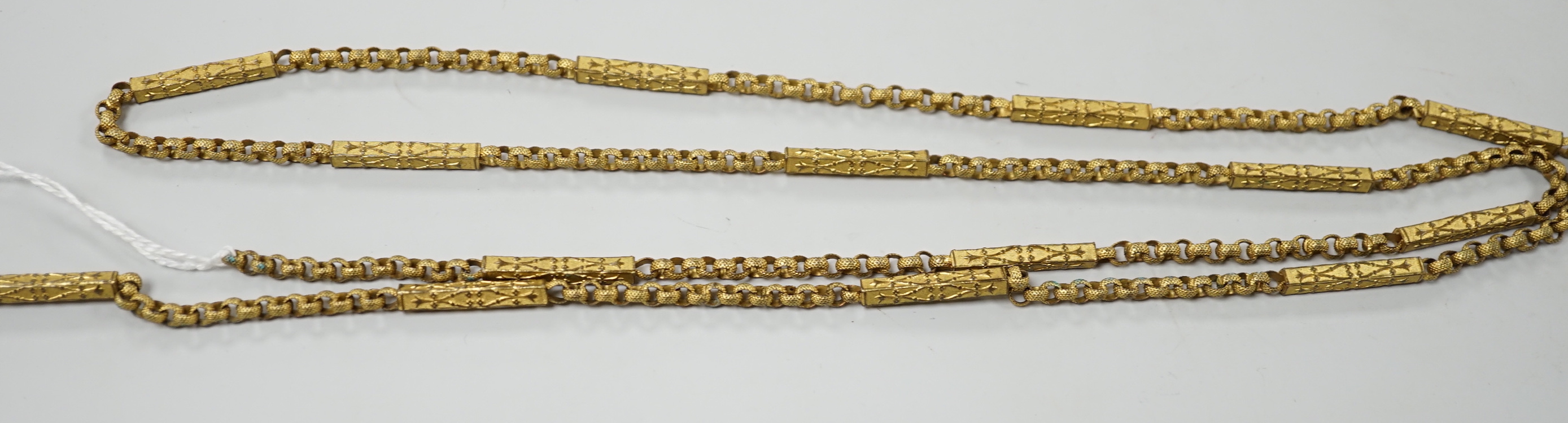 A Victorian pinchbeck chain, 103cm (a.f.).